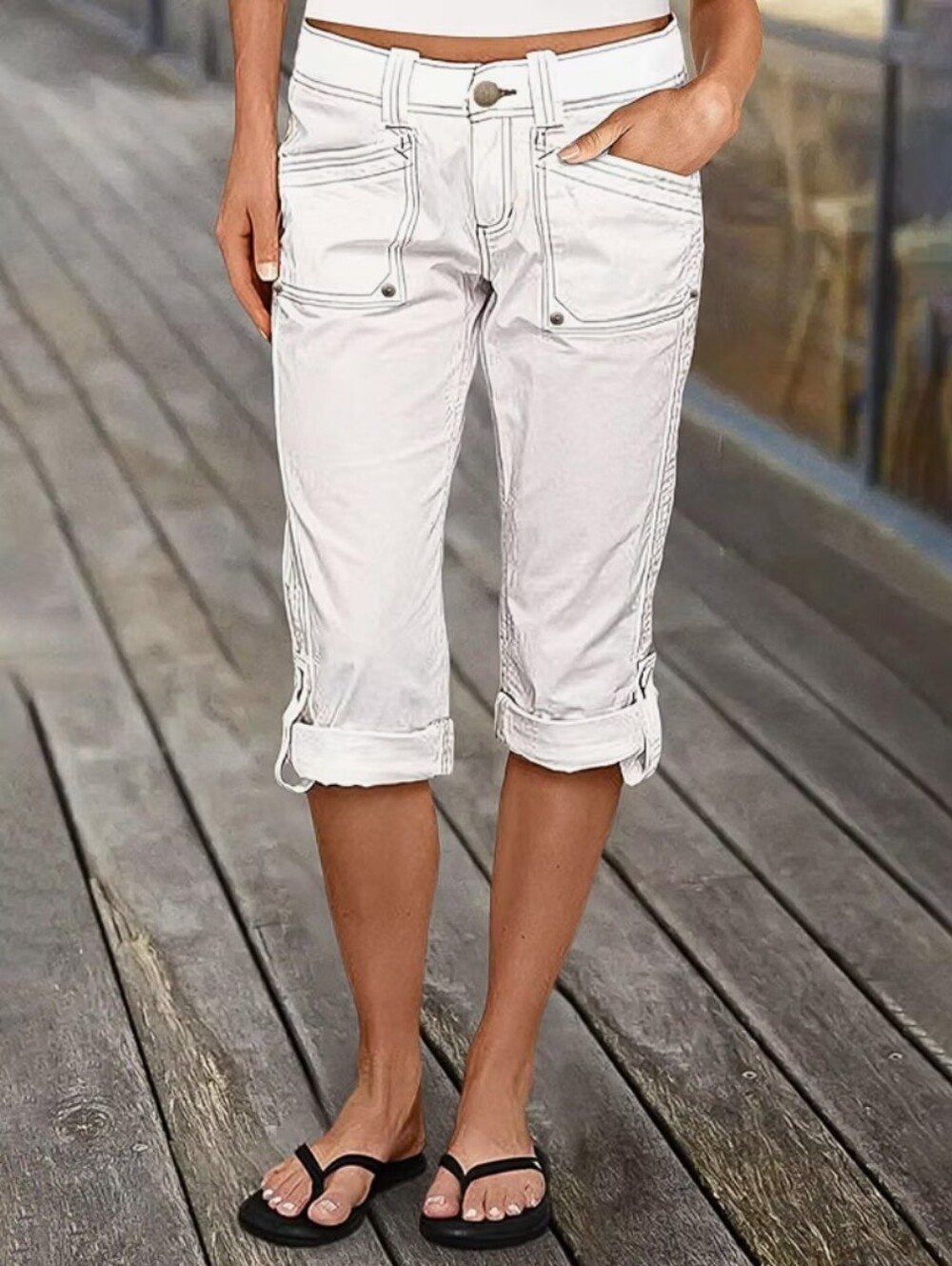 Flamingals Mid Rise Cargo Bermuda Capri Shorts White NWT Medium